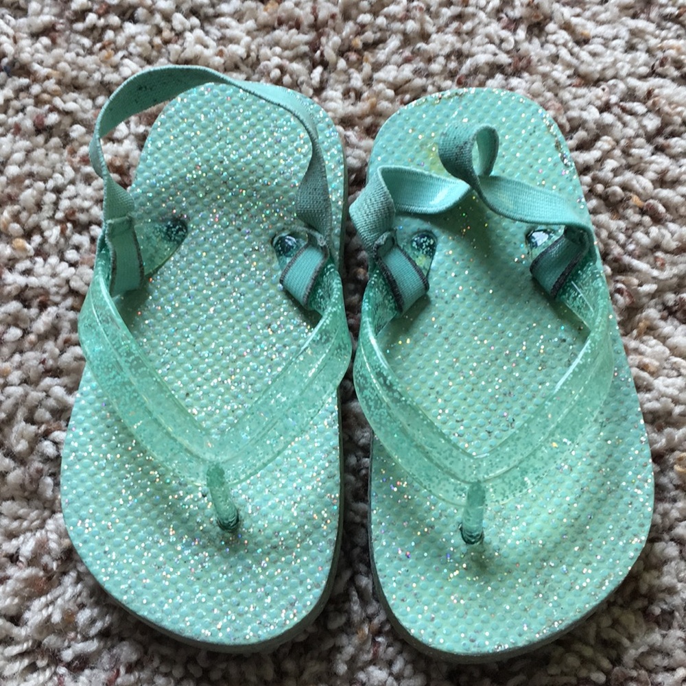 💲2 for $6💲Size 7 The Children’s Place Flip Flops